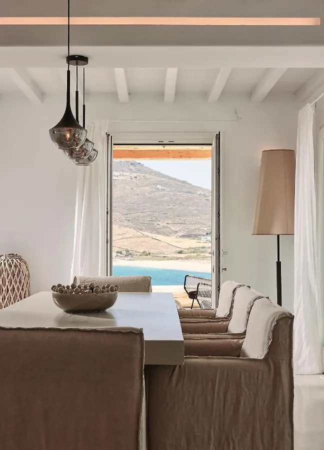 Villa Barbarossa - Elegant Beachfront Retreat With Heated Pool & Outdoor Gym Ftelia  0*, Ftelia (Mykonos)
