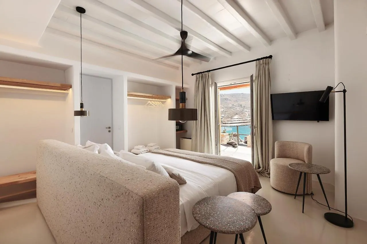 Villa Barbarossa - Elegant Beachfront Retreat With Heated Pool & Outdoor Gym Ftelia  Grekland