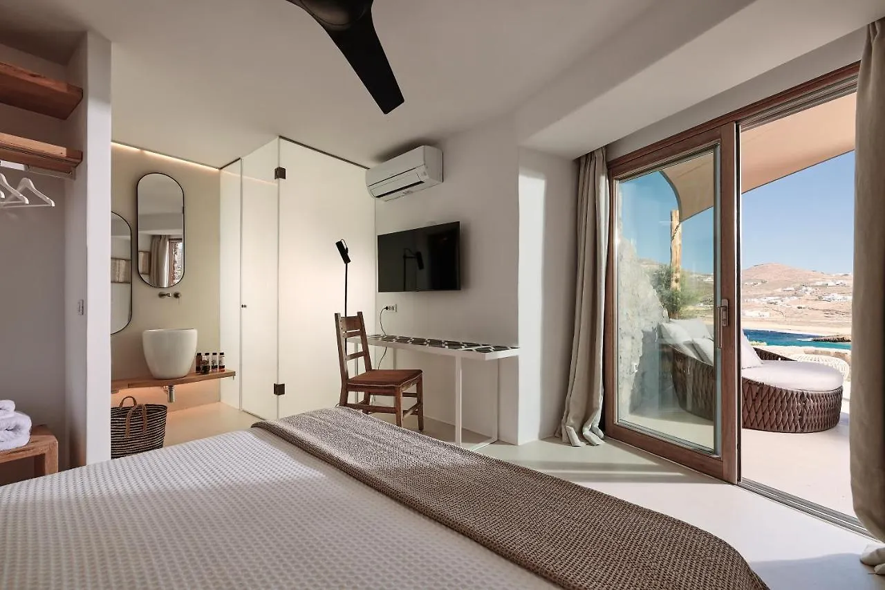 Villa Barbarossa - Elegant Beachfront Retreat With Heated Pool & Outdoor Gym Ftelia  Grekland