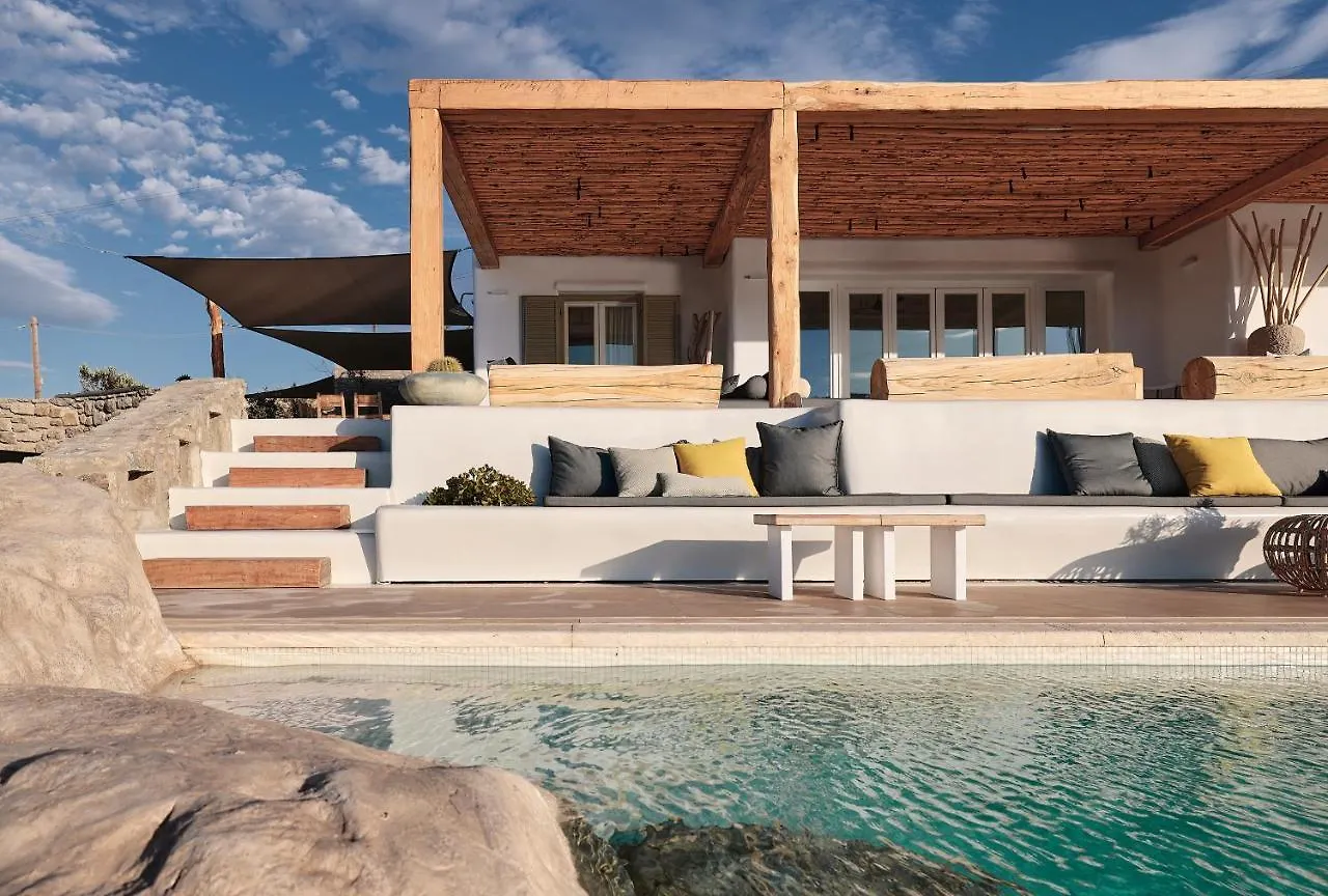 Villa Barbarossa - Elegant Beachfront Retreat With Heated Pool & Outdoor Gym Ftelia  Grekland