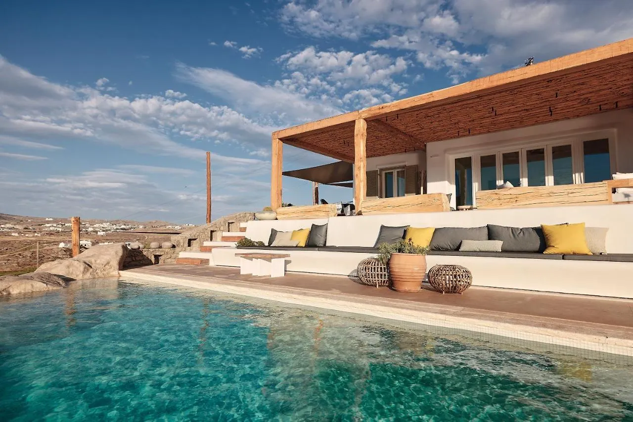 Villa Barbarossa - Elegant Beachfront Retreat With Heated Pool & Outdoor Gym Ftelia