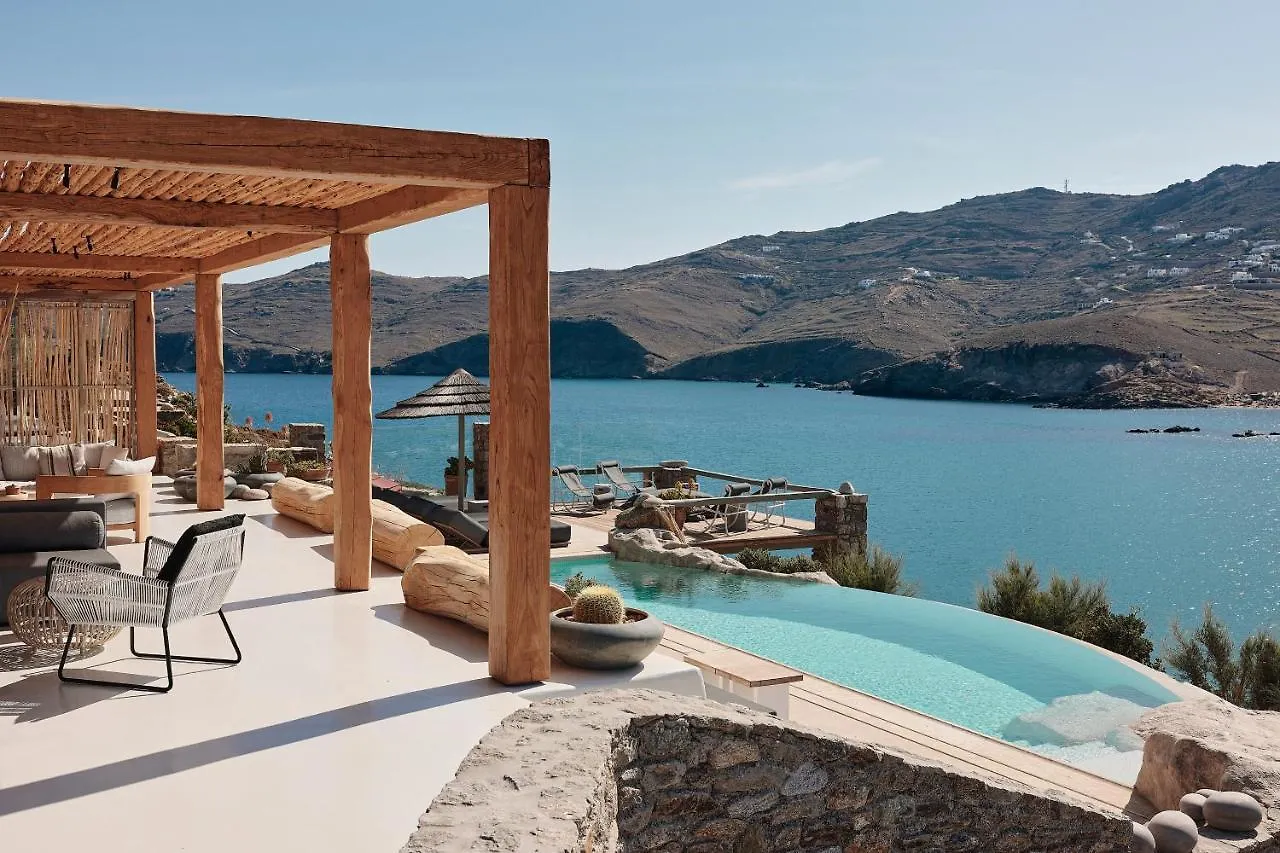 Villa Barbarossa - Elegant Beachfront Retreat With Heated Pool & Outdoor Gym Ftelia  Ftelia (Mykonos)