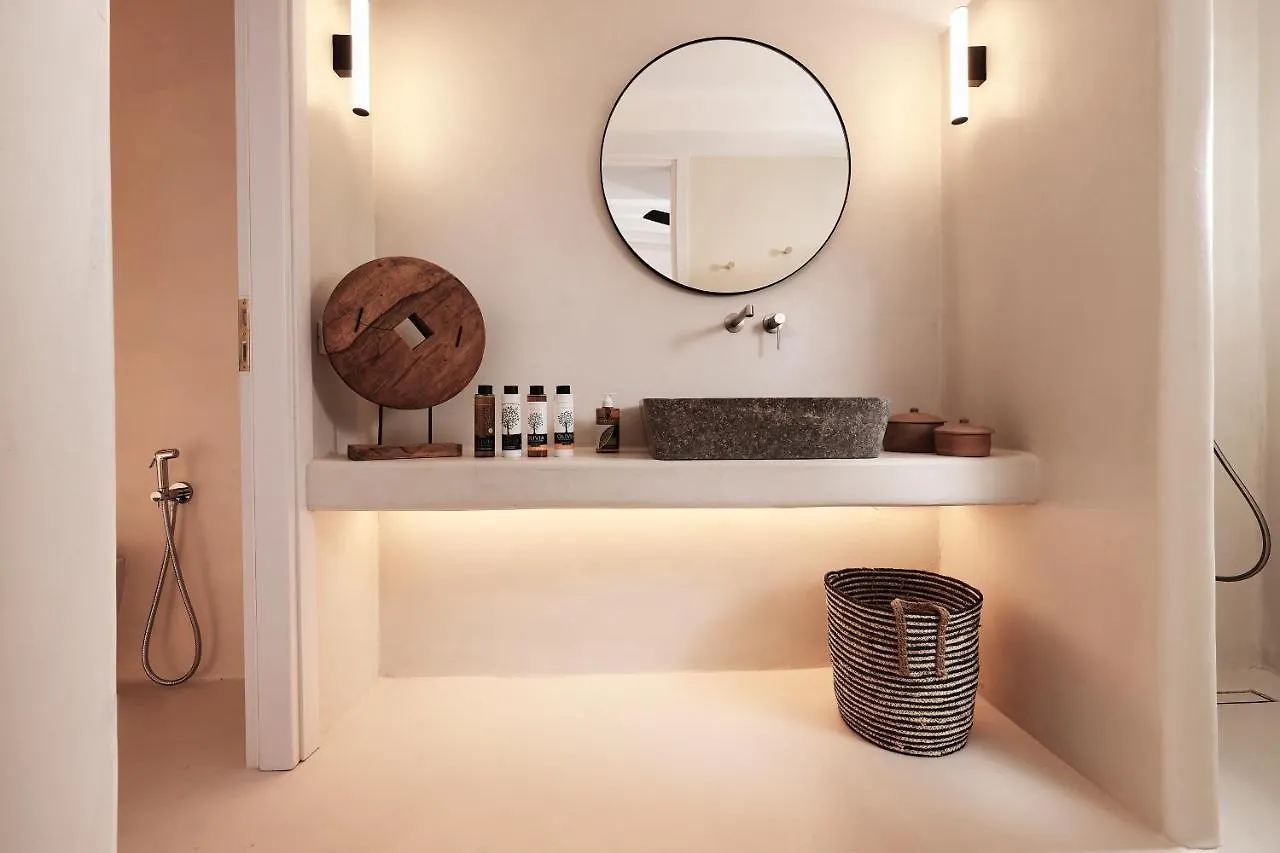 Villa Barbarossa - Elegant Beachfront Retreat With Heated Pool & Outdoor Gym 0*, Ftelia (Mykonos)