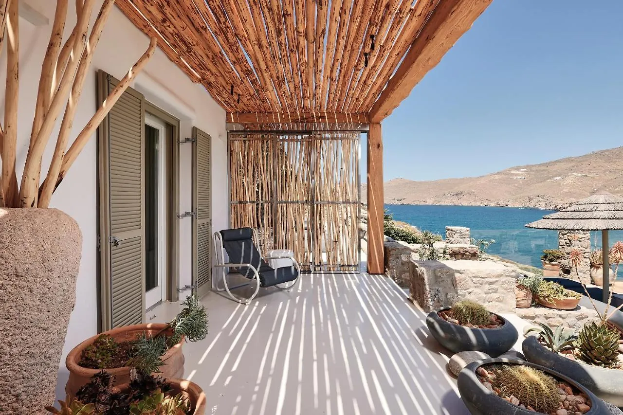 Villa Barbarossa - Elegant Beachfront Retreat With Heated Pool & Outdoor Gym